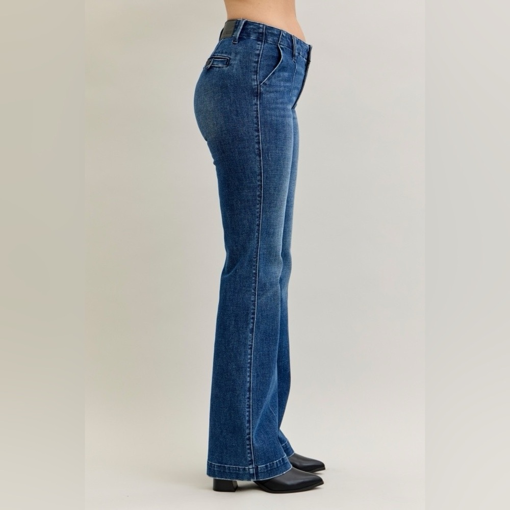 FEW LEFT! Judy Blue Full Size Mid Rise Bootcut Jeans with Welt Pockets Plus Size - Picture 5 of 16